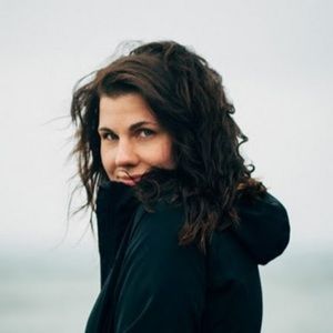 Meet your Posher, Ara